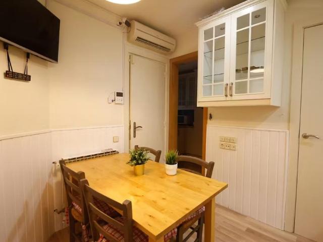 Carrer de Balmes, Barcelona, Catalonia 08007