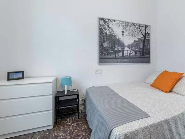 Carrer de Guillem de Castro, Valencia, Valencian Community 46008
