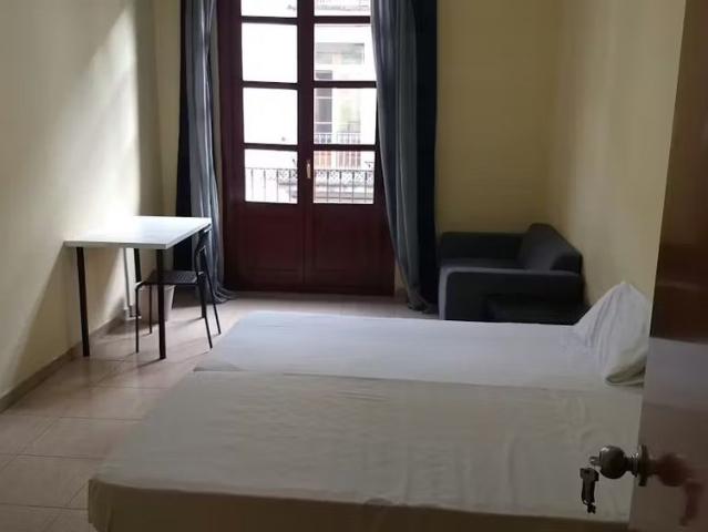 Carrer de Ferran, Barcelona, Catalonia 08002