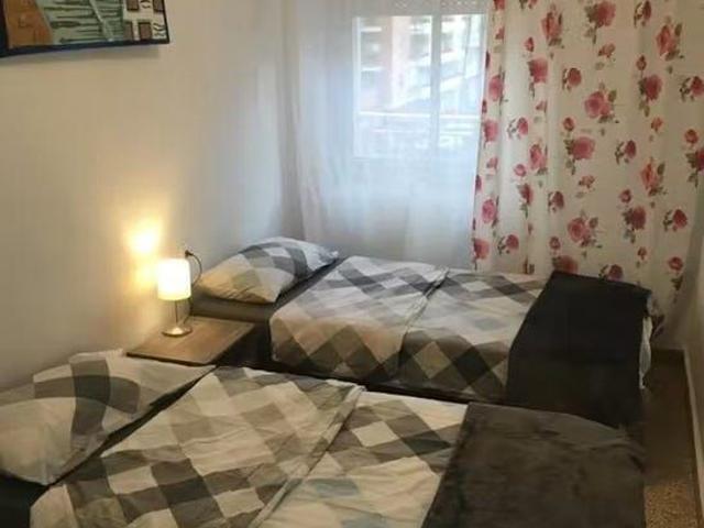Carrer de Francesc Cubells, Valencia, Valencian Community 46011