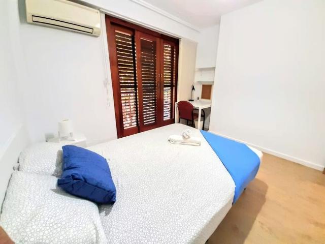 Carrer de Jorge Juan, Burjassot, Valencian Community 46100