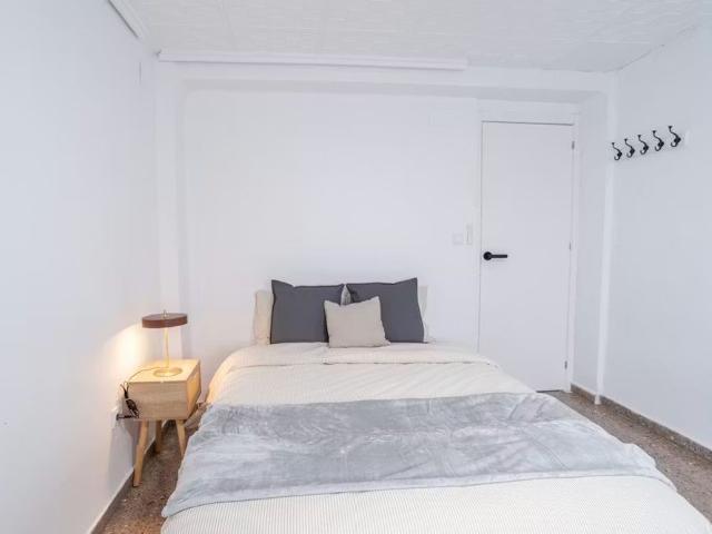 Carrer de José Iturbi, Xirivella, Valencian Community 46950