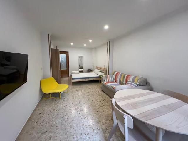 Carrer de Josep Benlliure, Valencia, Valencian Community 46011