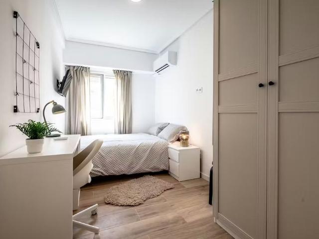 Carrer de Josep Melià Pigmalion, Valencia, Valencian Community 46009