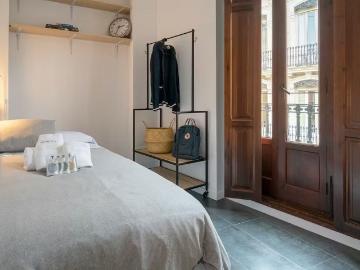 Carrer de la Pau, Valencia, Valencian Community 46003