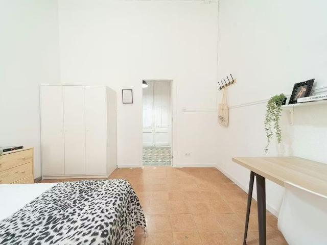 Carrer de la Unió, Barcelona, Catalonia 08001
