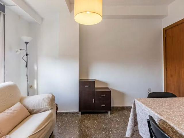 Carrer de la Vall de la Ballestera, Valencia, Valencian Community 46015
