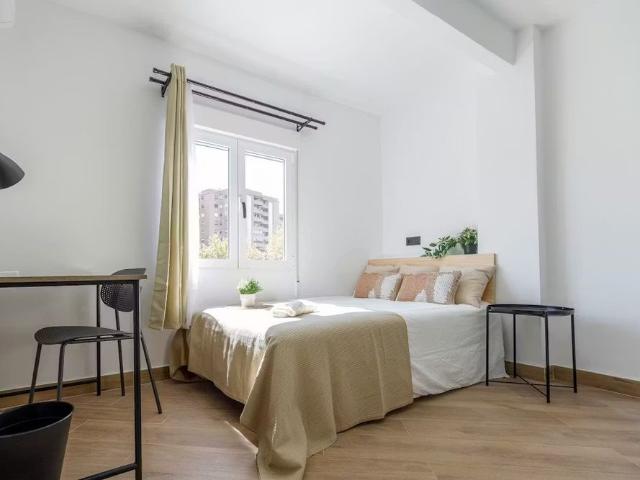 Carrer de l'Arquitecte Arnau, Valencia, Valencian Community 46020