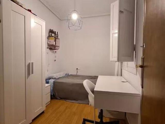 Carrer de Matias Perelló, Valencia, Valencian Community 46005