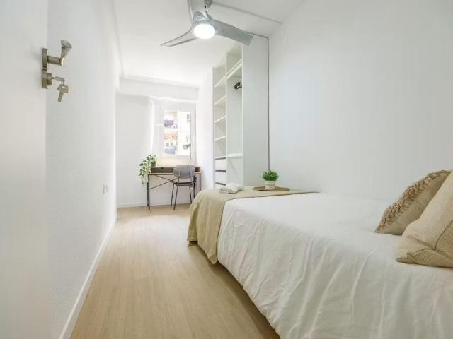 Carrer de Màlaga, Valencia, Valencian Community 46009