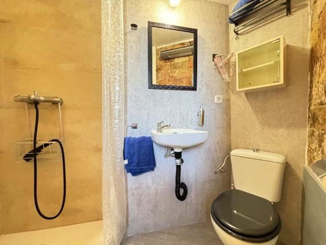 Carrer de Maldonado, Valencia, Valencian Community 46001