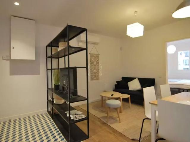 Carrer de Mas, L'Hospitalet de Llobregat, Catalonia 08904
