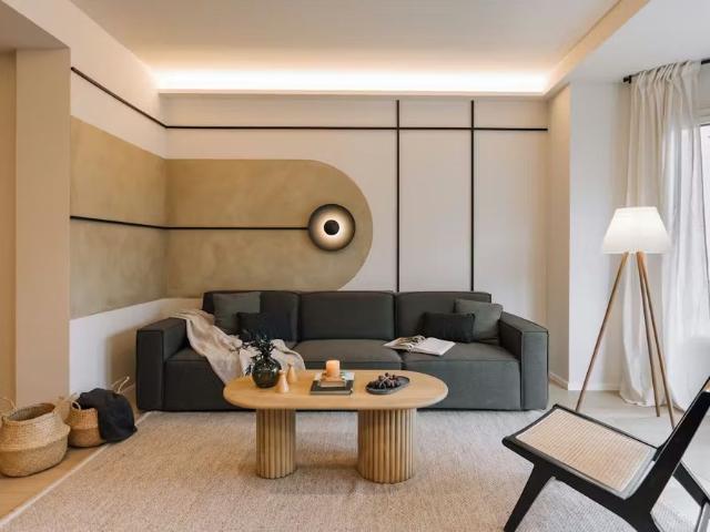 Carrer de Muntaner, Barcelona, Catalonia 08021