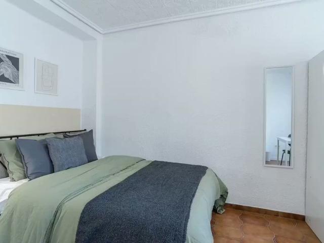 Carrer de Sant Fermí, Torrent, Valencian Community 46900