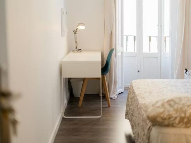 Carrer de Santa Teresa, Valencia, Valencian Community 46001