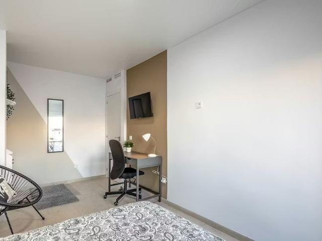 Carrer de Sueca, Valencia, Valencian Community 46006