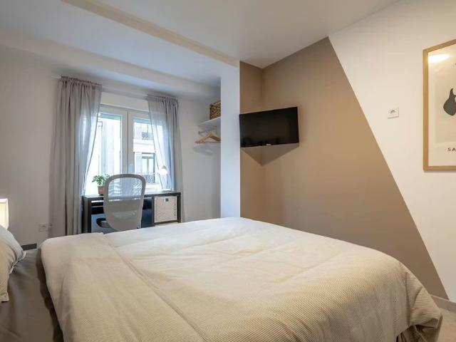 Carrer de Sueca, Valencia, Valencian Community 46006