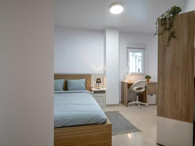 Carrer de Sueca, Valencia, Valencian Community 46006