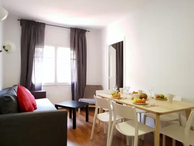 Carrer de Pareto, L'Hospitalet de Llobregat, Catalonia 08902
