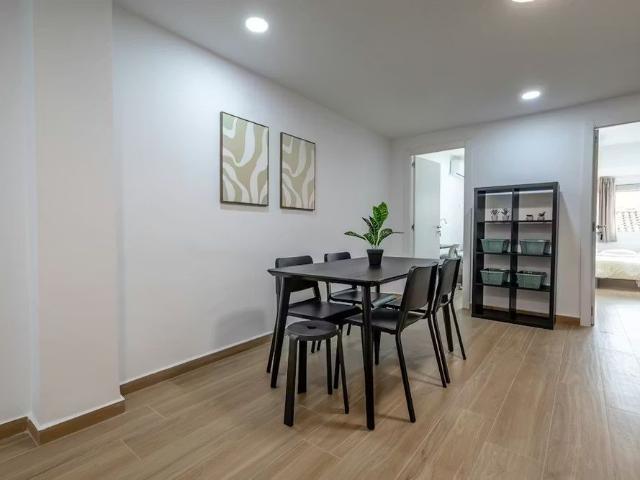 Carrer de Planas, Valencia, Valencian Community 46004