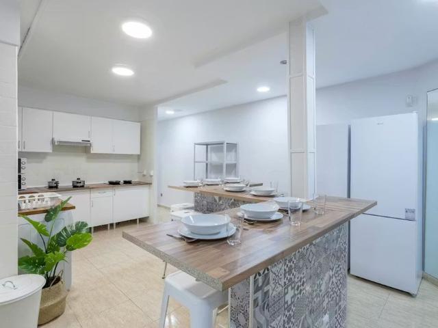 Carrer de Xàtiva, Valencia, Valencian Community 46002