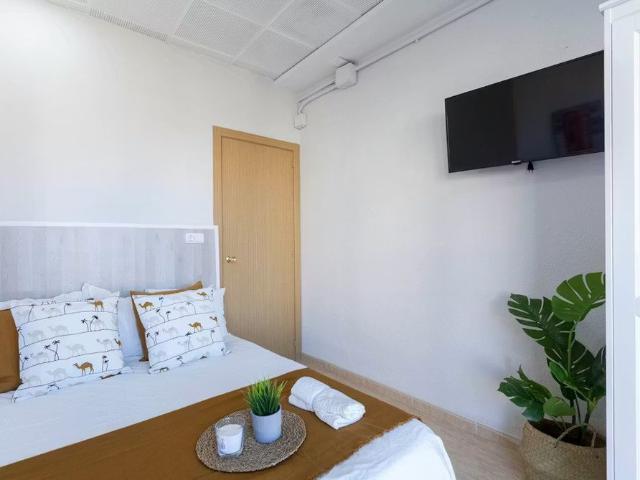 Carrer de Xàtiva, Valencia, Valencian Community 46002