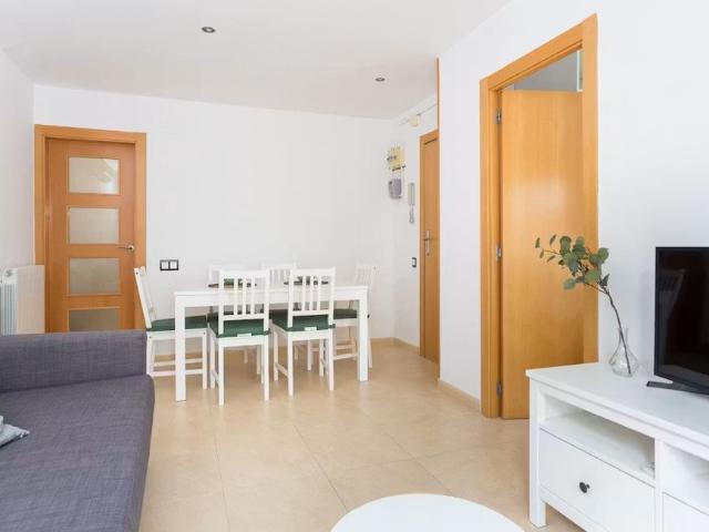 Carrer del Mont, L'Hospitalet de Llobregat, Catalonia 08904