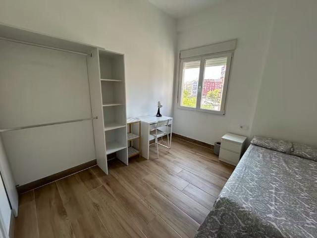 Carrer del Clariano, Valencia, Valencian Community 46021
