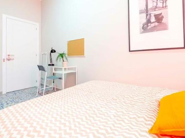 Carrer del Comte d'Altea, Valencia, Valencian Community 46005
