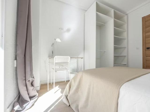 Carrer del Duc de Mandas, Valencia, Valencian Community 46019