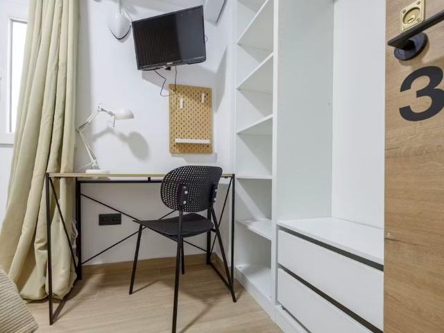 Carrer del Doctor Vicent Zaragoza, Valencia, Valencian Community 46020