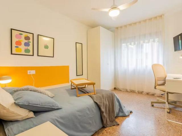 Carrer del Pintor Manolo Gil, Valencia, Valencian Community 46020