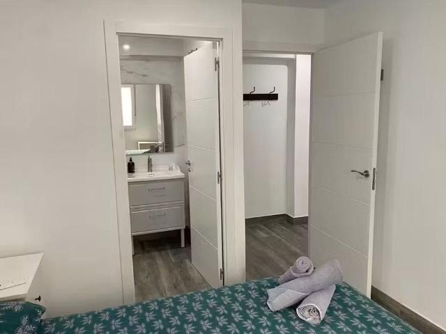 Carrer del Riu Escalona, Valencia, Valencian Community 46023