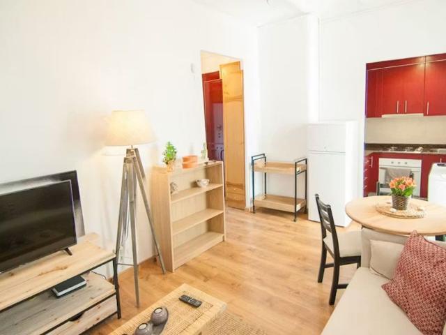 Carrer del Rosselló, L'Hospitalet de Llobregat, Catalonia 08903