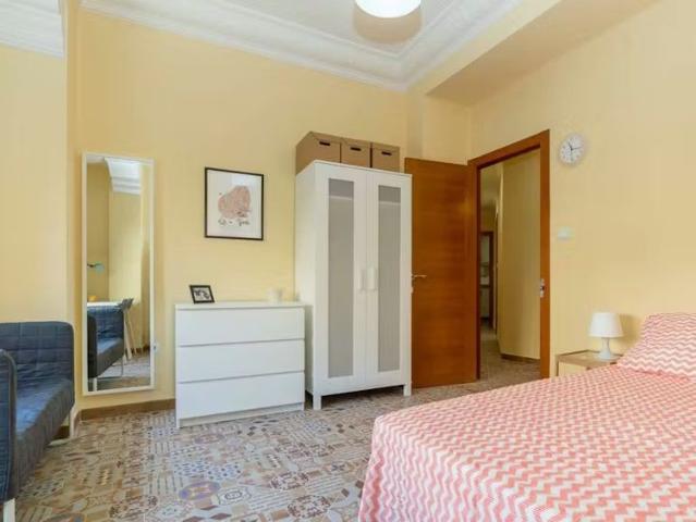 Carrer dels Tomasos, Valencia, Valencian Community 46006