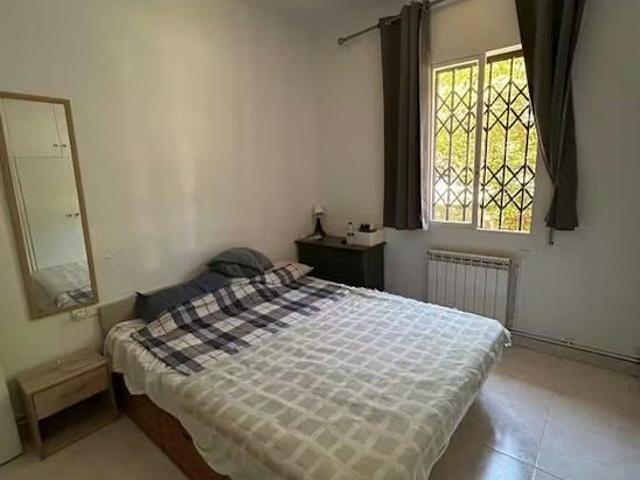 Carrer dels Cavallers, Barcelona, Catalonia 08034