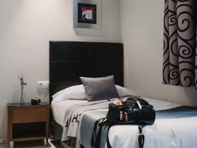 Carrer dels Juristes, Valencia, Valencian Community 46001