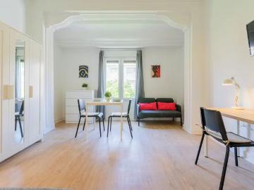 Carrer d'Honorat Juan, Valencia, Valencian Community 46007