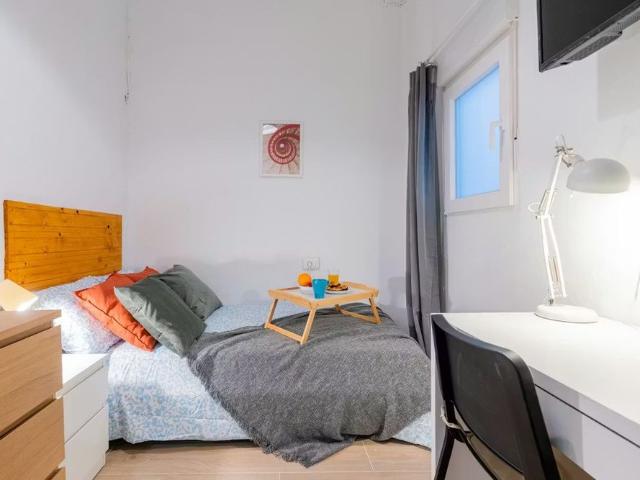 Carrer d'Honorat Juan, Valencia, Valencian Community 46007