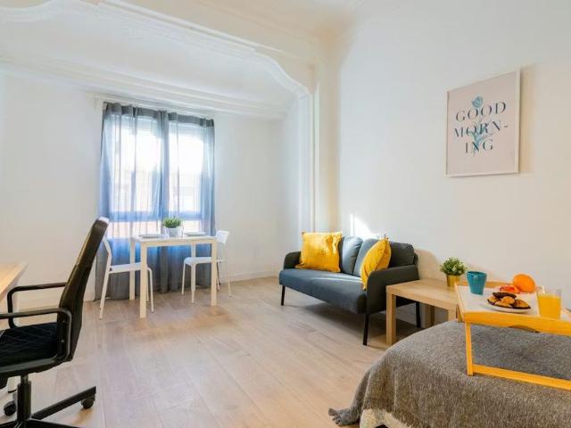 Carrer d'Honorat Juan, Valencia, Valencian Community 46007