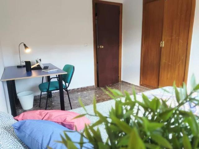 Carrer d'Ibi, Paterna, Valencian Community 46989
