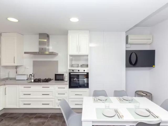 Carrer Dr. Lluch, Valencia, Valencian Community 46011