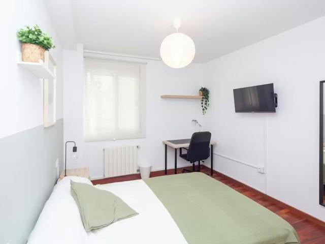 Carrer Dr. Lluch, Valencia, Valencian Community 46011