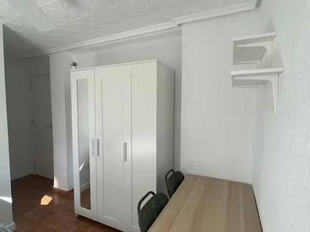 Carrer Ferrandis Luna, Manises, Valencian Community 46940