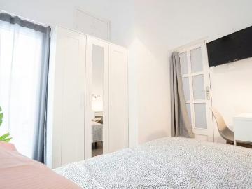 Carrer Honorato Juan, Valencia, Valencian Community 46007
