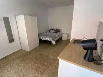 Carrer Joan Lluis Vives, Manises, Valencian Community 46940
