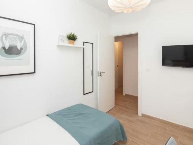 Carrer Olimpia Arozena Torres, Valencia, Valencian Community 46018