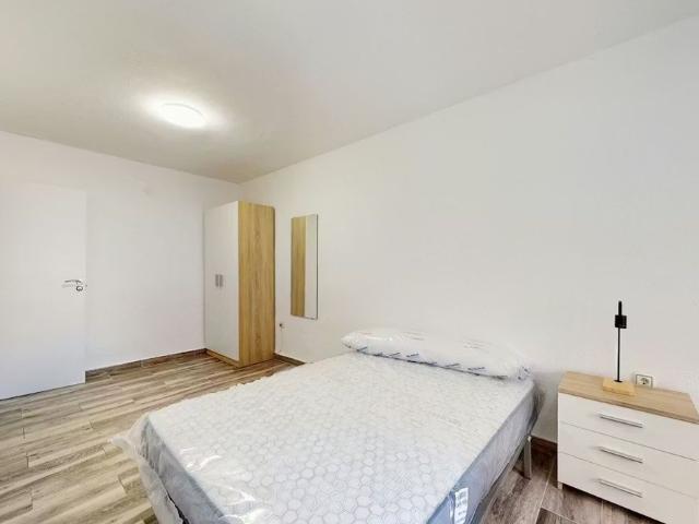 Carrer Mestre Mamfred Monforte, Catarroja, Valencian Community 46470