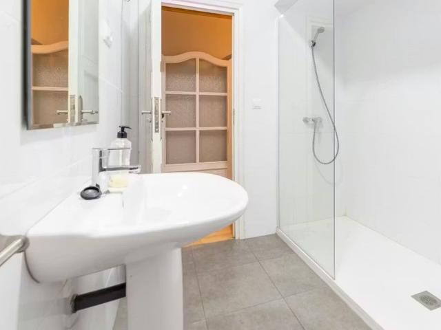 Carrer Mestre Palau, Valencia, Valencian Community 46008