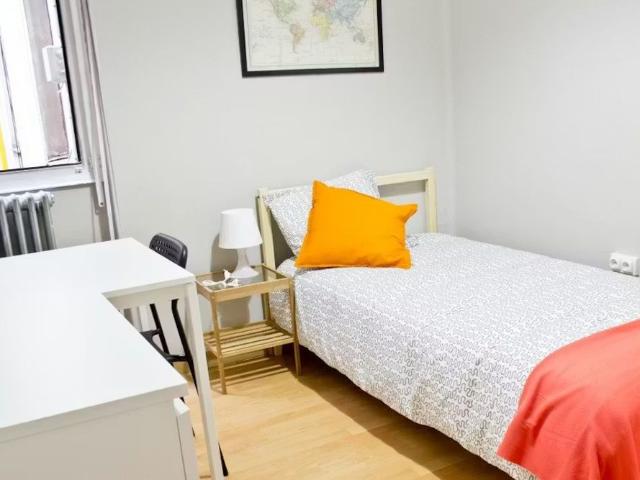 Carrer Mestre Palau, Valencia, Valencian Community 46008